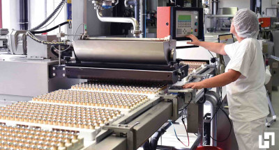 Not 'Human OR machine' but 'Human AND machine’